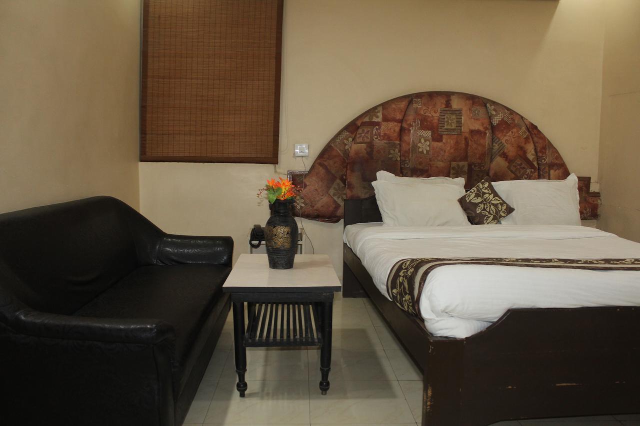 Hotel Avadh นาคปุระ ภายนอก รูปภาพ